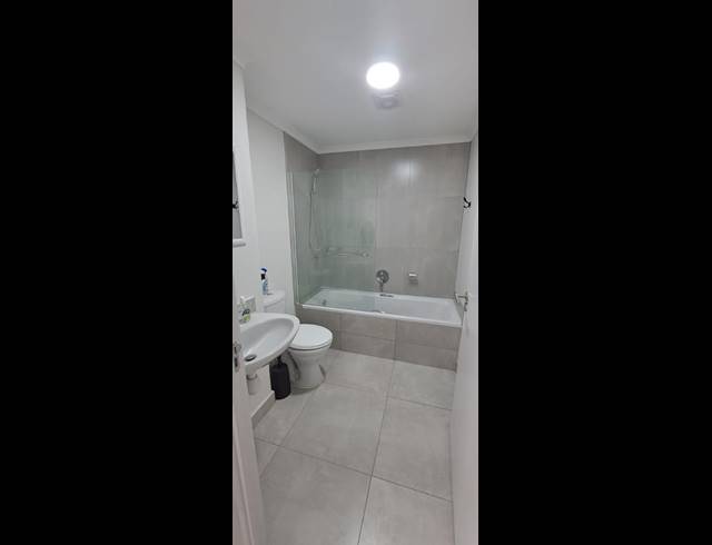 2 BEDROOM APARTMENT RENTED IN HAYFIELDS